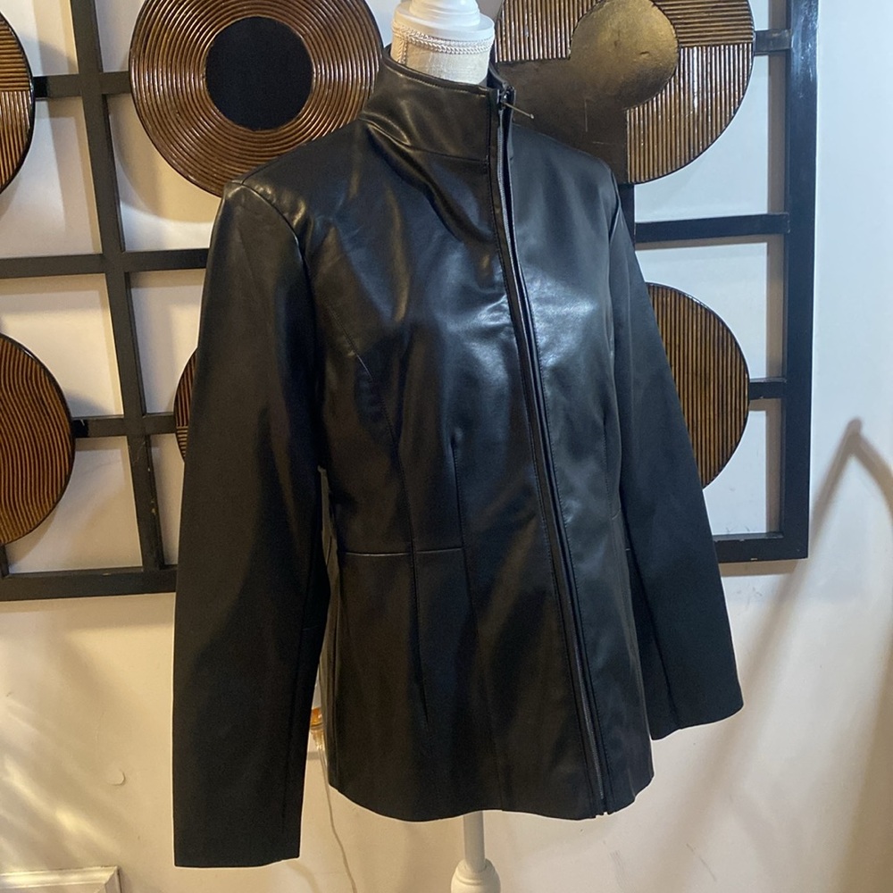 Kenneth Cole leather jacket brand new.